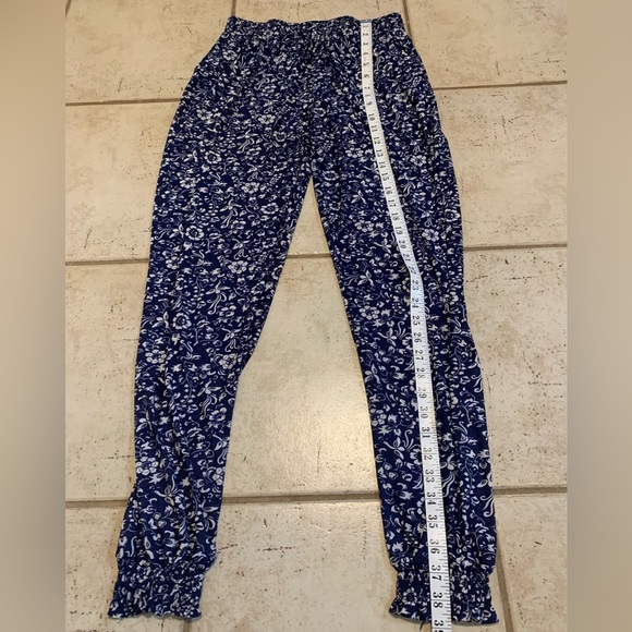 Bohemian Blue Floral Harem Pants - M/L - Picture 5 of 5